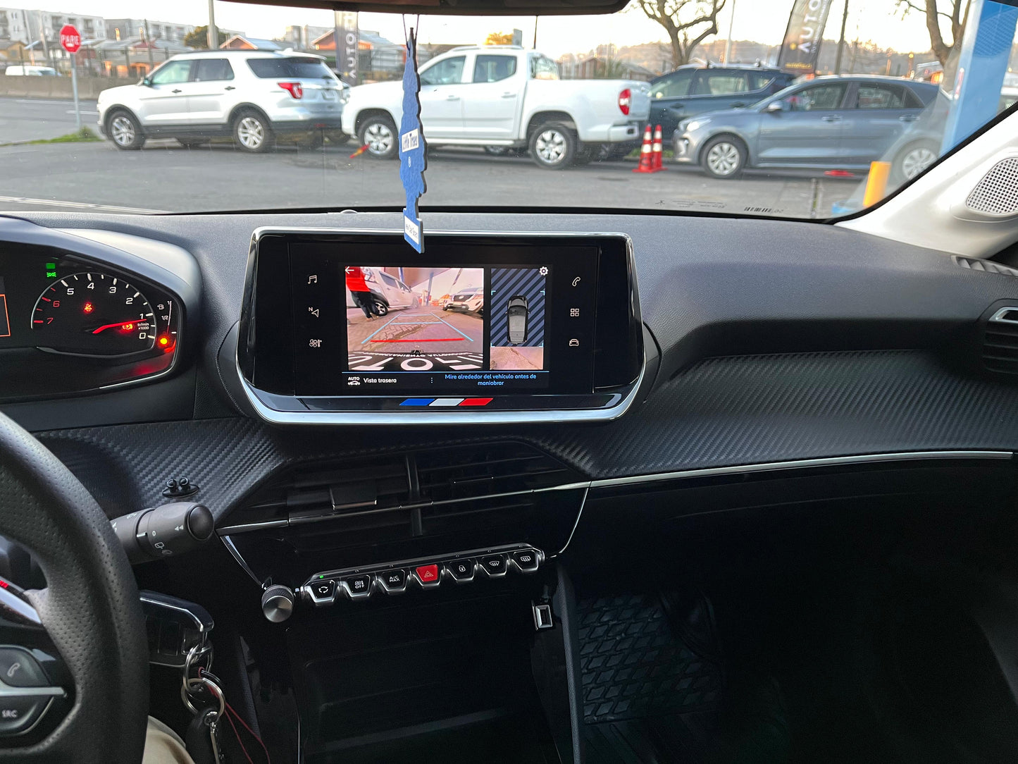 PEUGEOT 208 1.5 BLUE HDI