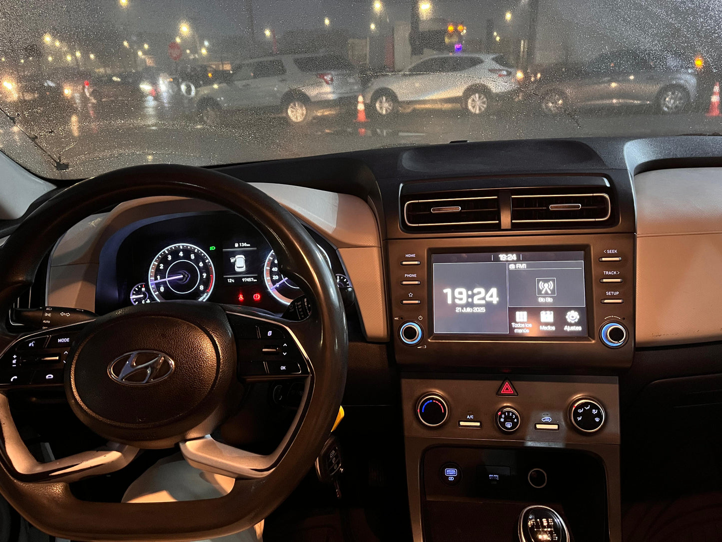HYUNDAI CRETA 1.5 SU2I MT PLUS 2021