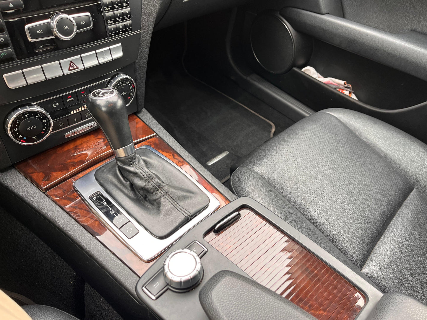 MERCEDES BENZ C300 3.5 ELEGANCE V6