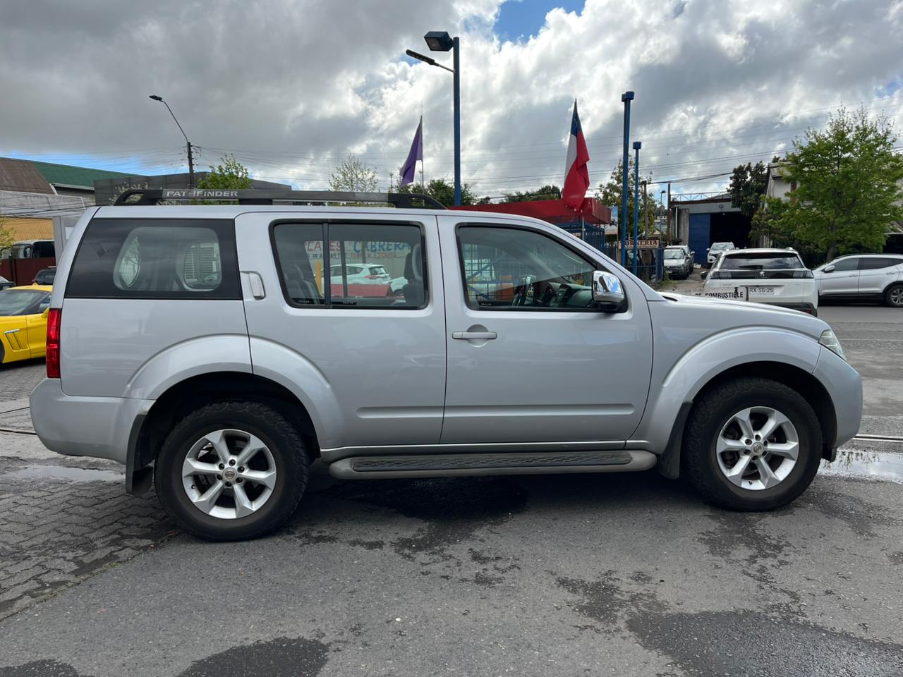 NISSAN PATHFINDER SE 4WD 2.5 AUT 2013 DIESEL