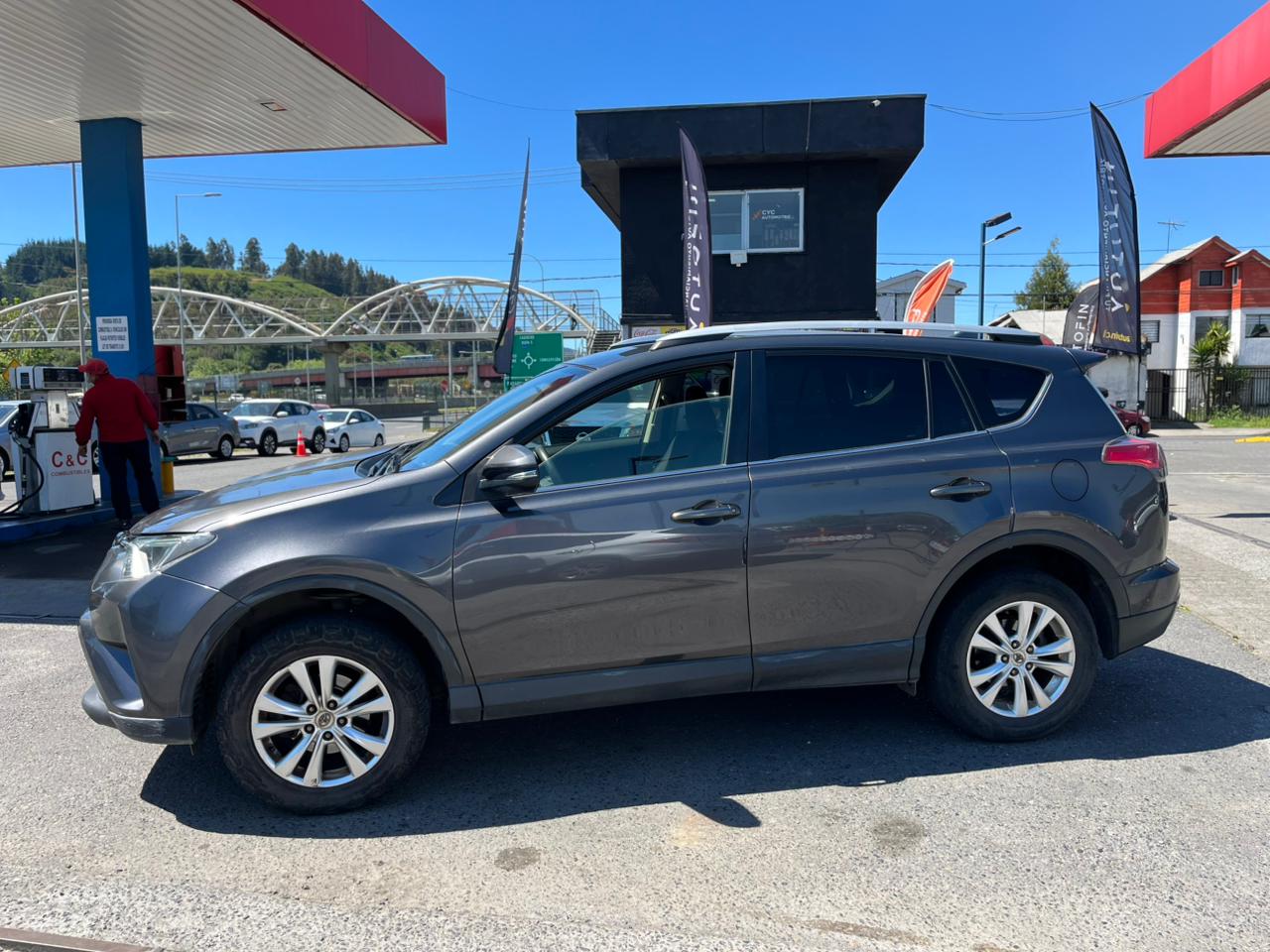 TOYOTA RAV 4 2.0 LUJO MT 2018