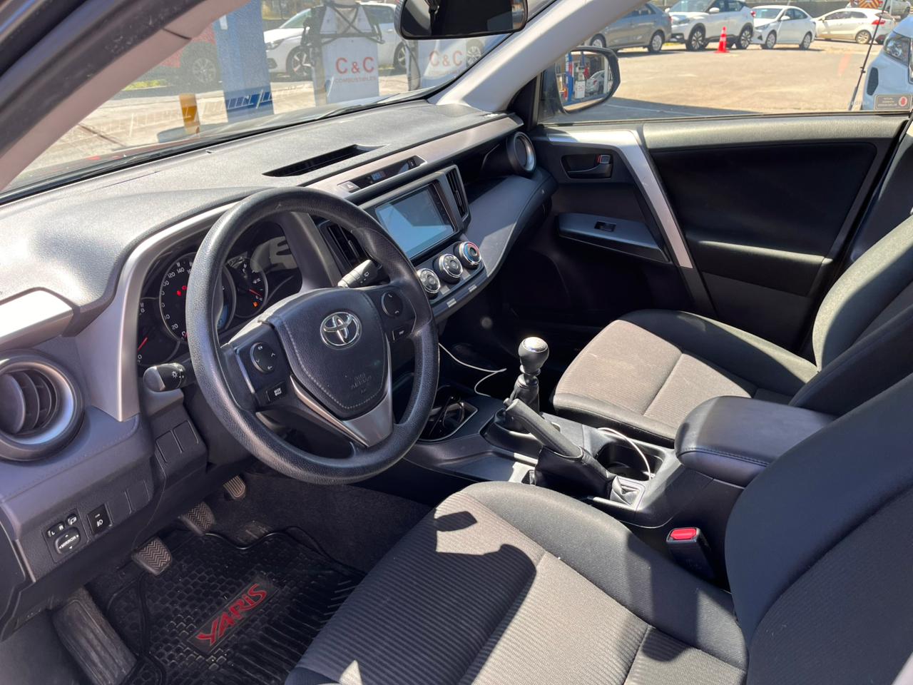 TOYOTA RAV 4 2.0 LUJO MT 2018