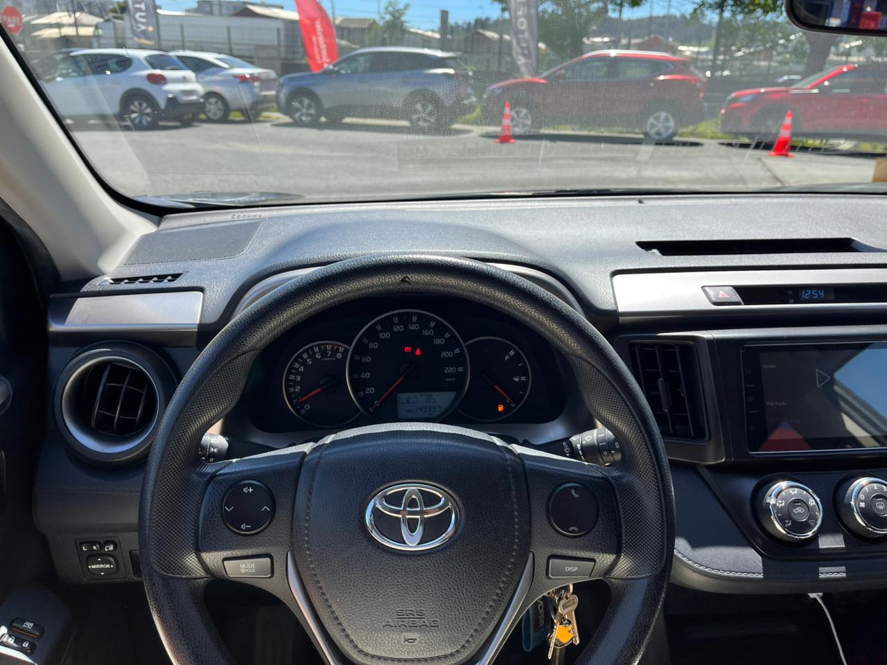 TOYOTA RAV 4 2.0 LUJO MT 2018