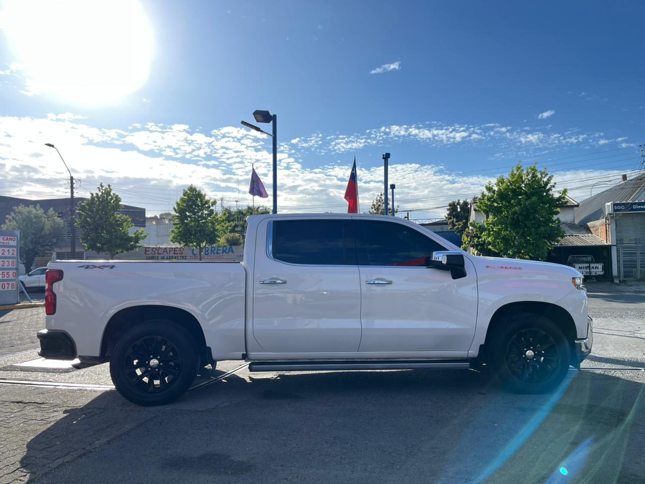 CHEVROLET SILVERADO LTZ 5.3 AT 4x4