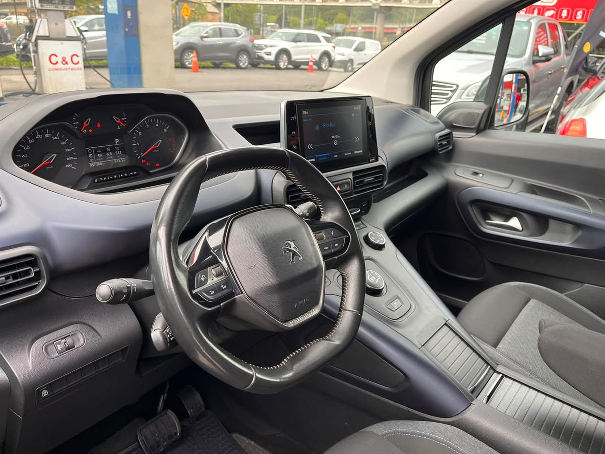PEUGEOT RIFTER 1.2 AT 2021