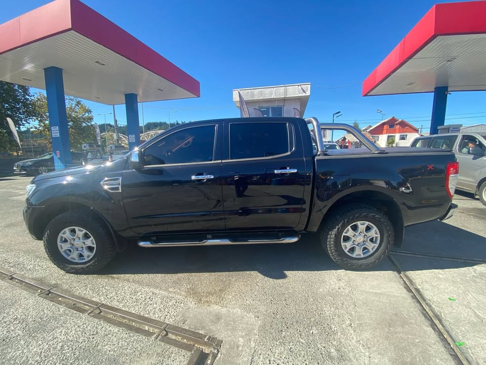 FORD RANGER XLT 4x4
