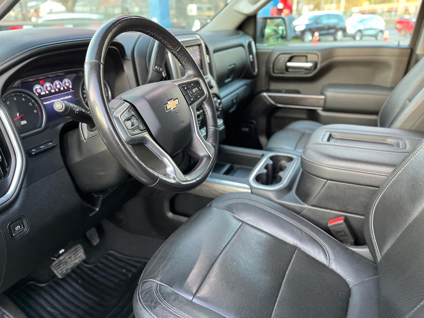 CHEVROLET SILVERADO LTZ 5.3 AT 4x4