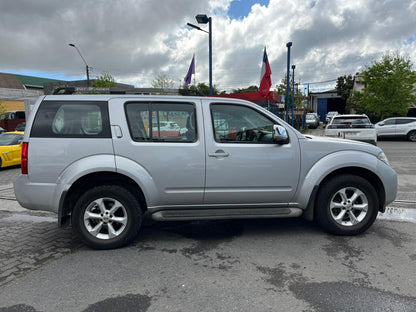 NISSAN PATHFINDER SE 4WD 2.5 AUT 2013 DIESEL