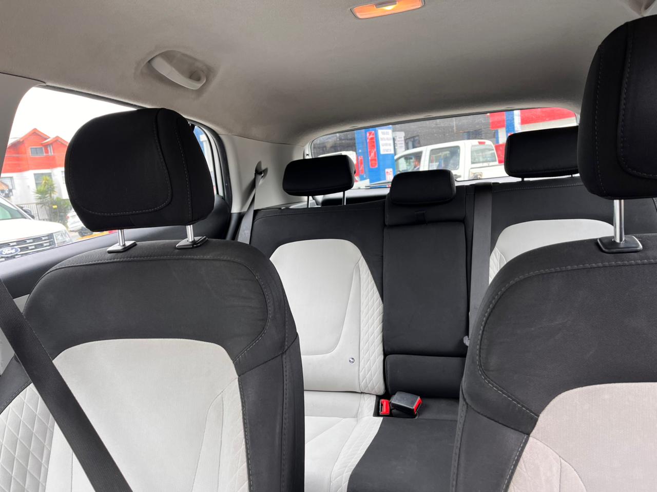 HYUNDAI CRETA 1.5 SU2I MT PLUS 2021