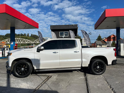 CHEVROLET SILVERADO LTZ 5.3 AT 4x4