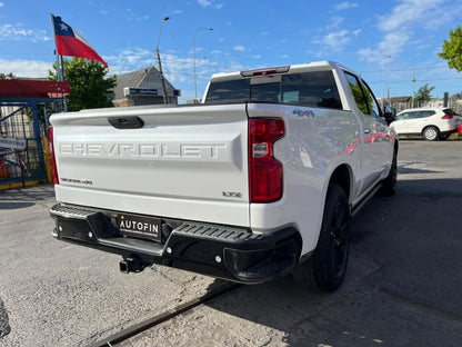 CHEVROLET SILVERADO LTZ 5.3 AT 4x4