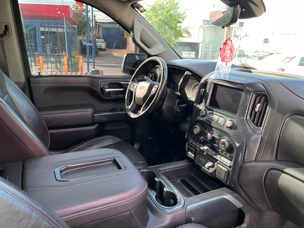 CHEVROLET SILVERADO LTZ 5.3 AT 4x4