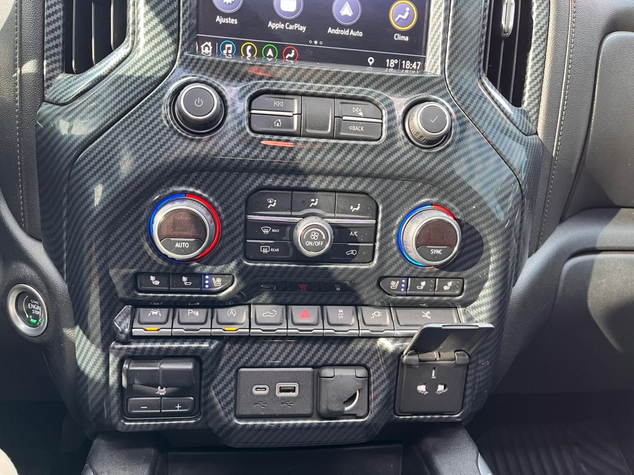 CHEVROLET SILVERADO LTZ 5.3 AT 4x4