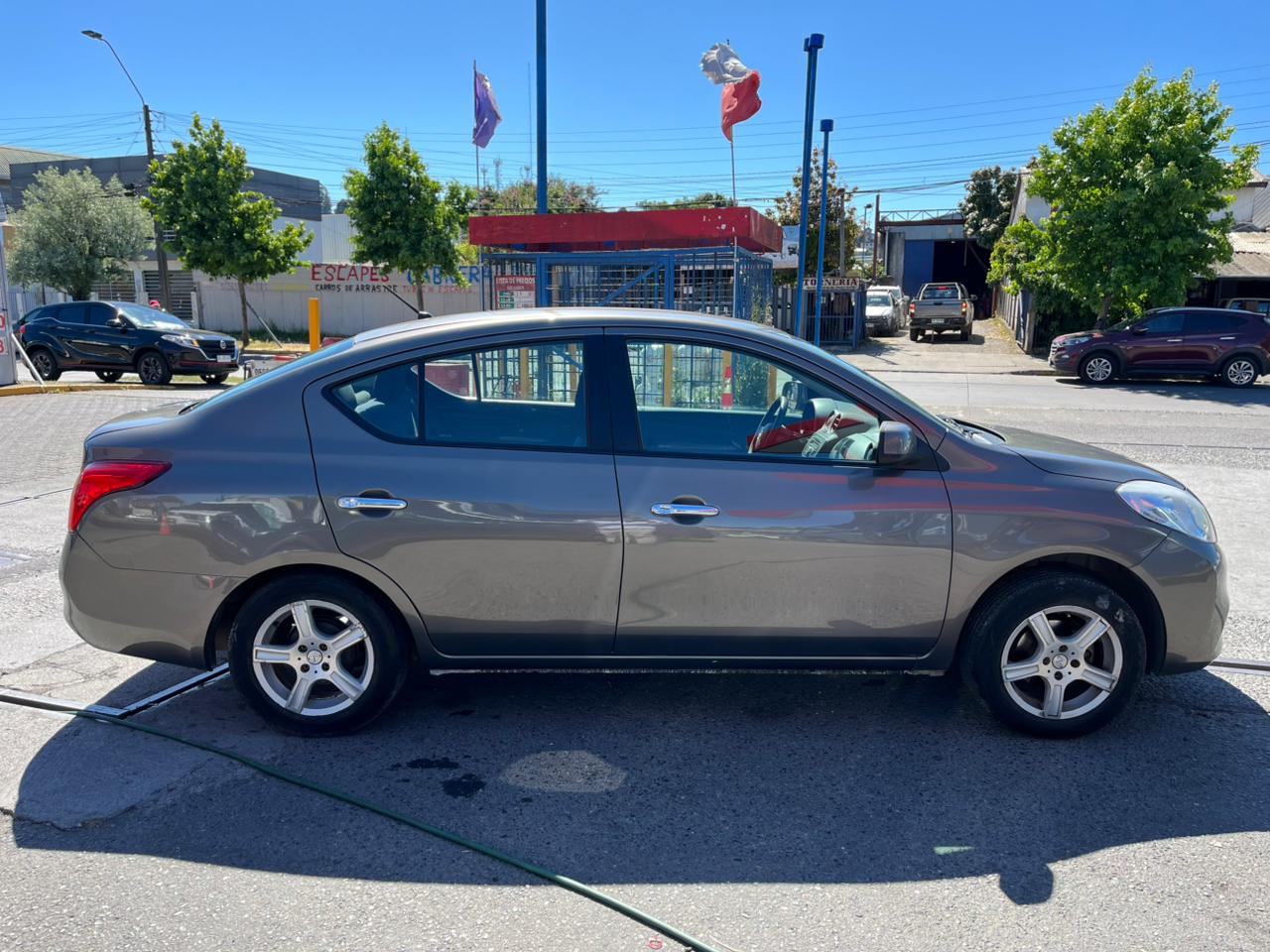 NISSAN VERSA 1.6 SENSE 2012