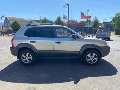 HYUNDAI TUCSON GL 2.0 2008 4x2