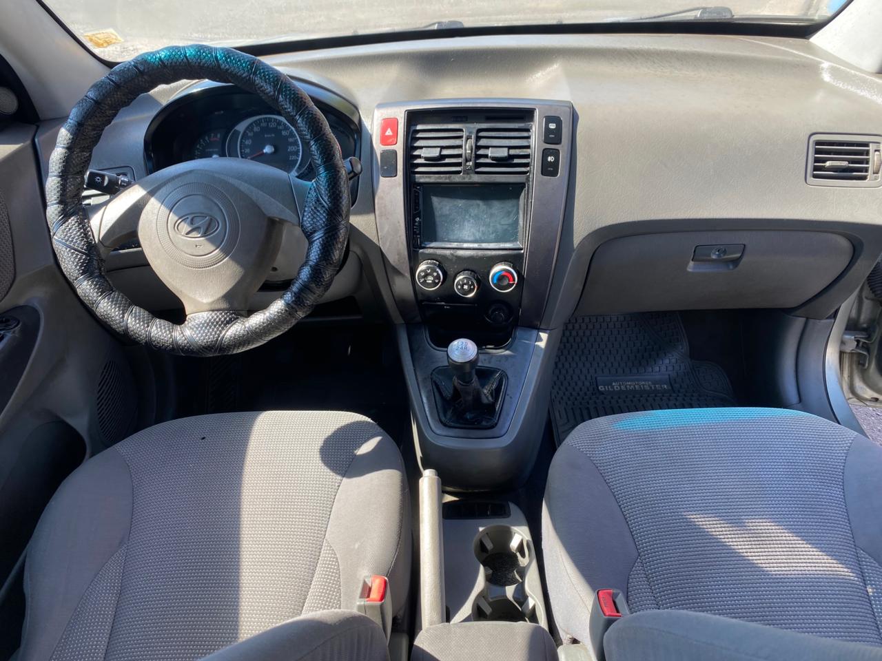 HYUNDAI TUCSON GL 2.0 2008 4x2