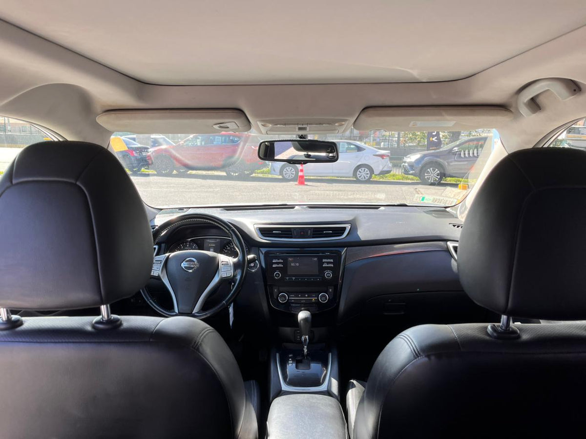 NISSAN X-TRAIL 2.5 AT 4x4 EXCLUSIVE 2017