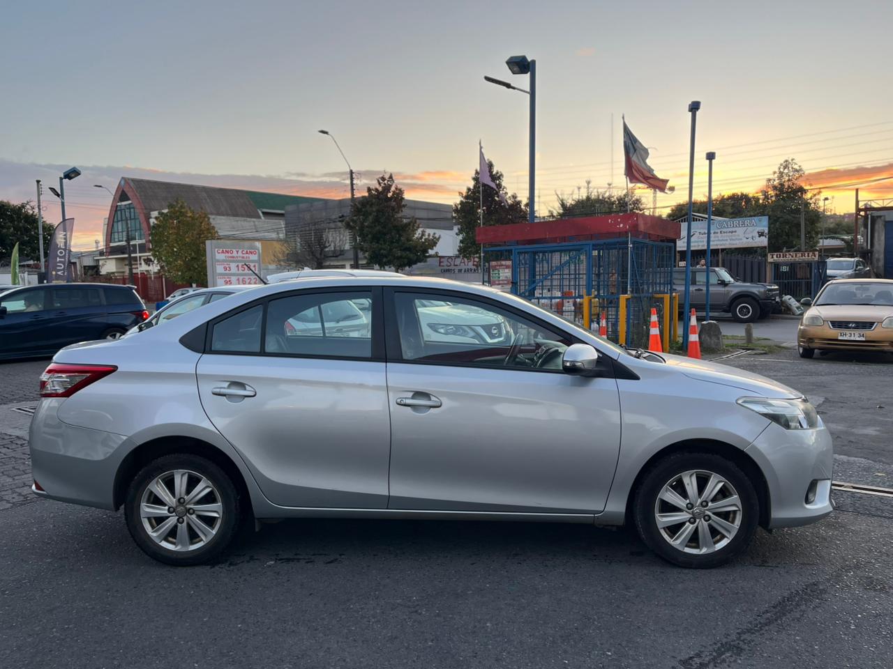 TOYOTA YARIS GLI 1.5 AT 2014