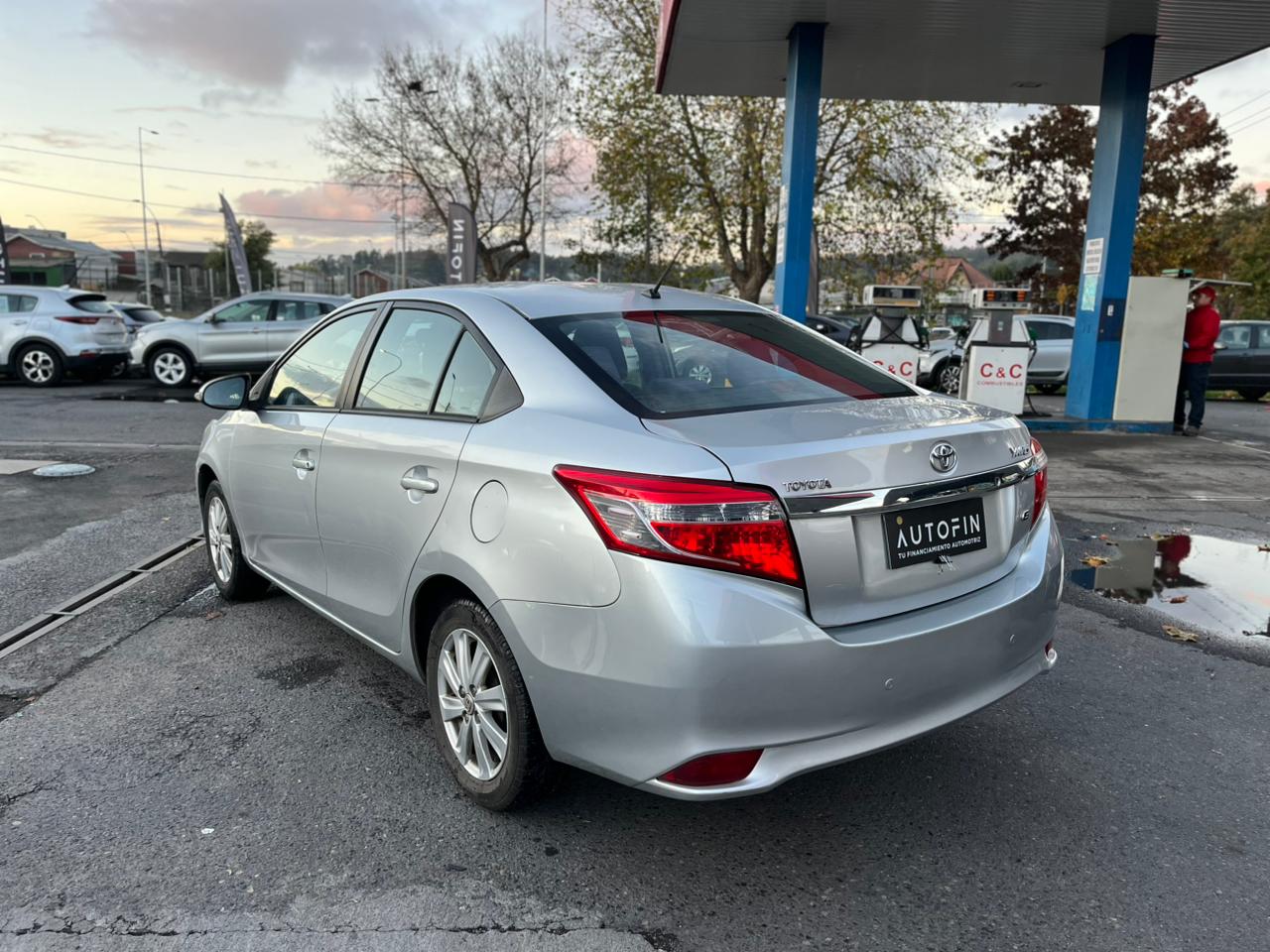 TOYOTA YARIS GLI 1.5 AT 2014