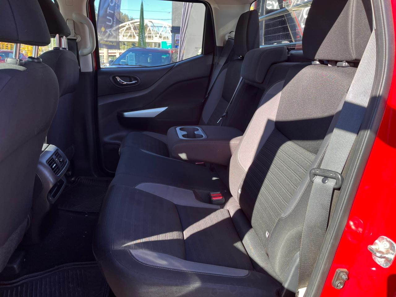 NISSAN NAVARA 4X4 2.3 XE DIESEL MT