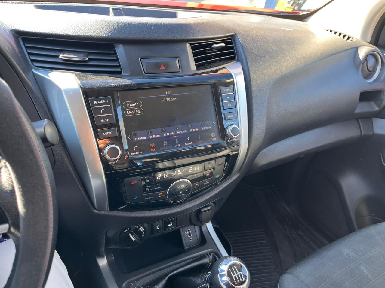 NISSAN NAVARA 4X4 2.3 XE DIESEL MT
