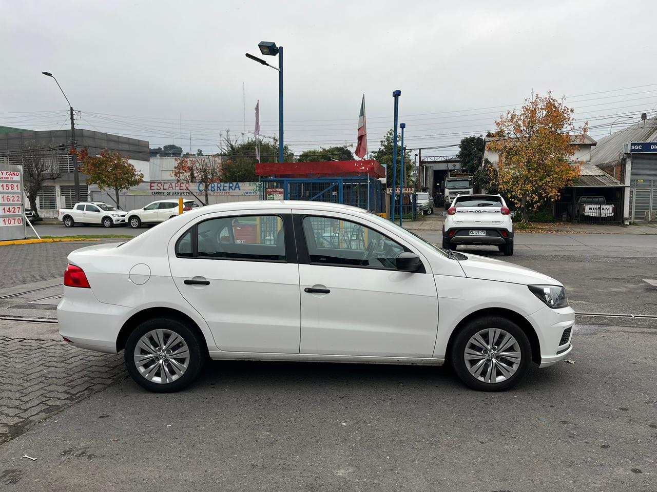 VOLKSWGEN VOYAGE HIGHLINE 1.6 2022