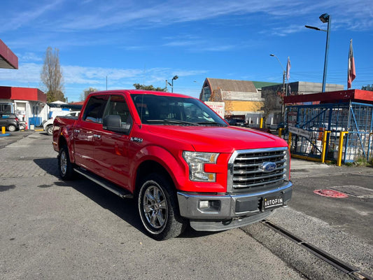 FORD F150 XLT V8 DOBLE CABINA 2017