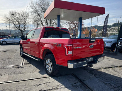 FORD F150 XLT V8 DOBLE CABINA 2017