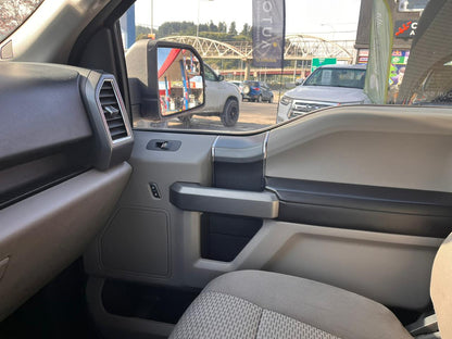 FORD F150 XLT V8 DOBLE CABINA 2017