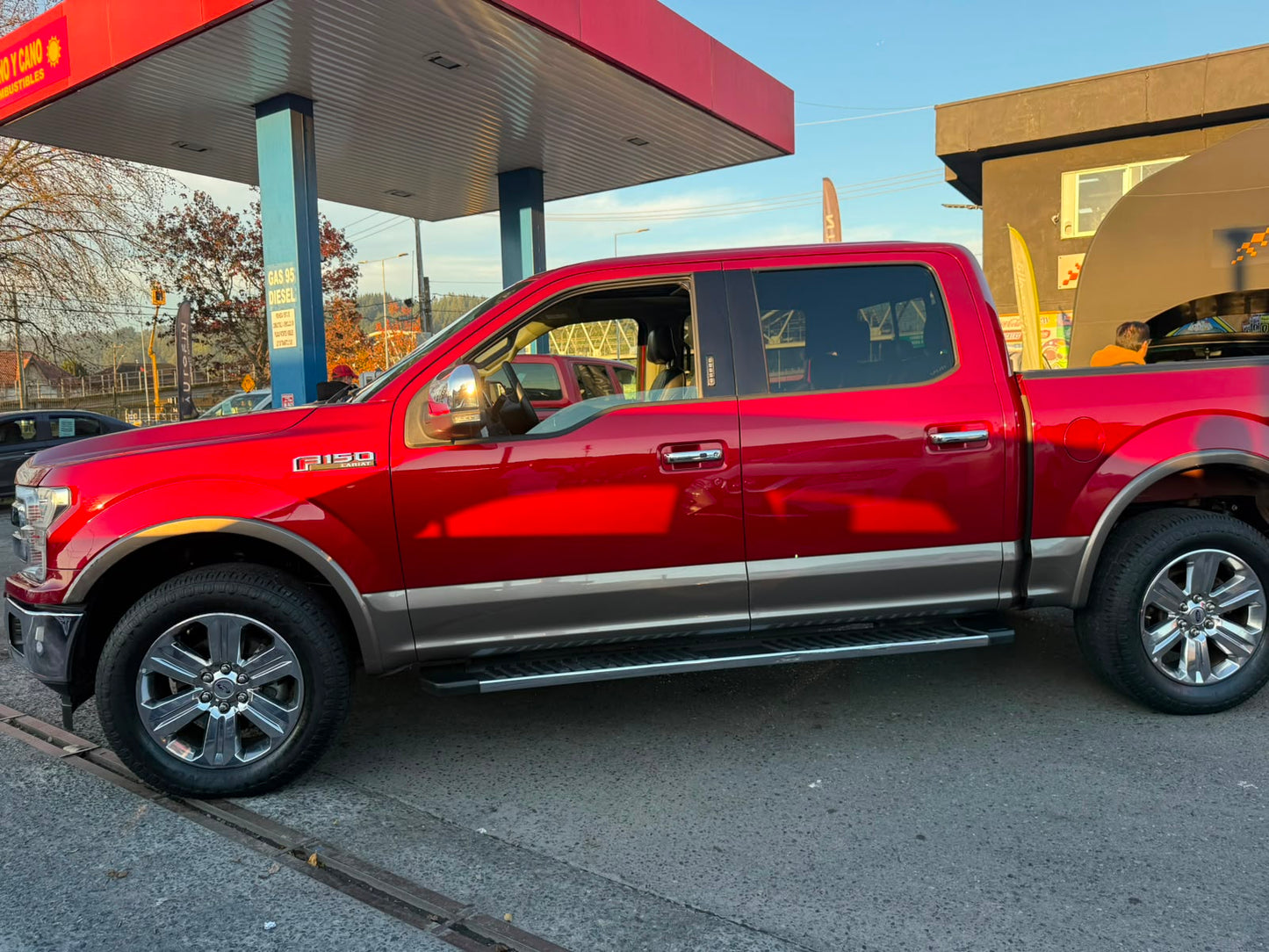 FORD F150 LARIAT LUXURY 5.0 4X4 2019