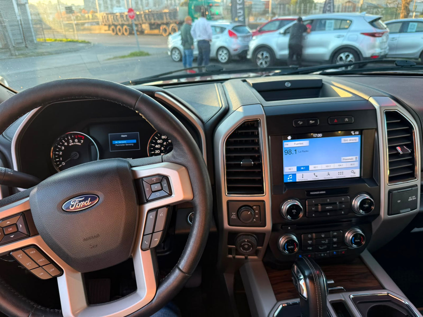 FORD F150 LARIAT LUXURY 5.0 4X4 2019