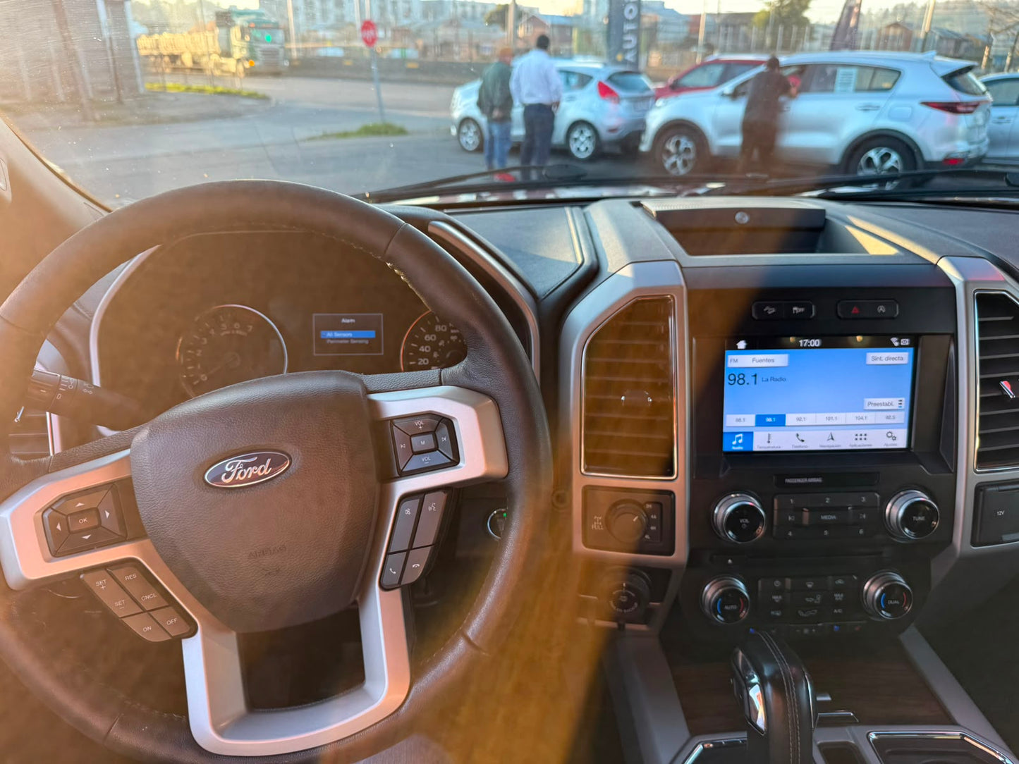 FORD F150 LARIAT LUXURY 5.0 4X4 2019
