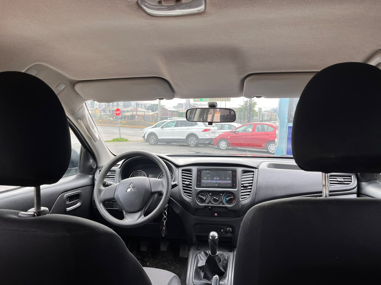 MITSUBISHI L200 KATANA 4x2 DIESEL 2.4 TURBO 2019