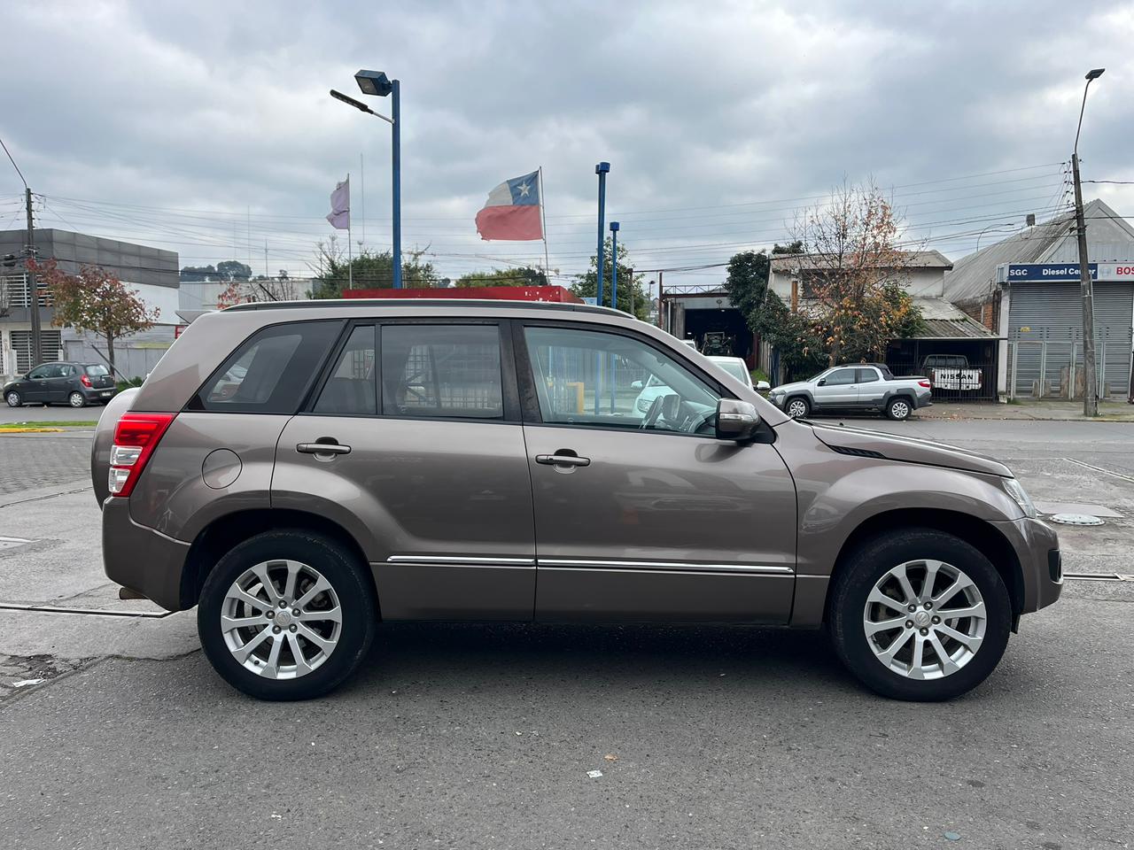 SUZUKI GRAND NOMADE 2.4 GLX 4X4 2018
