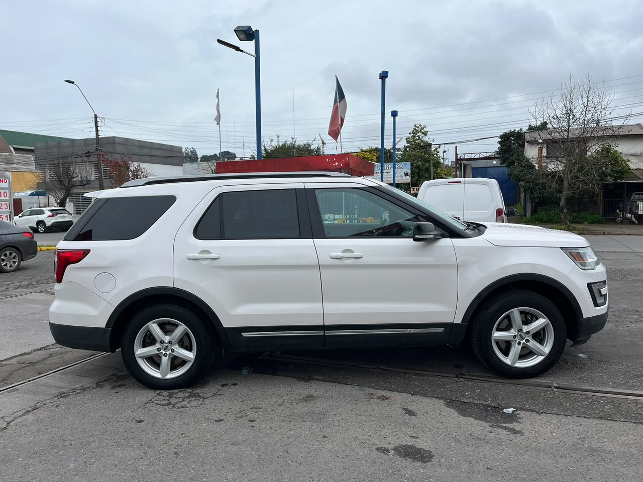 FORD EXPLORER 3.5 XLT AT 2017