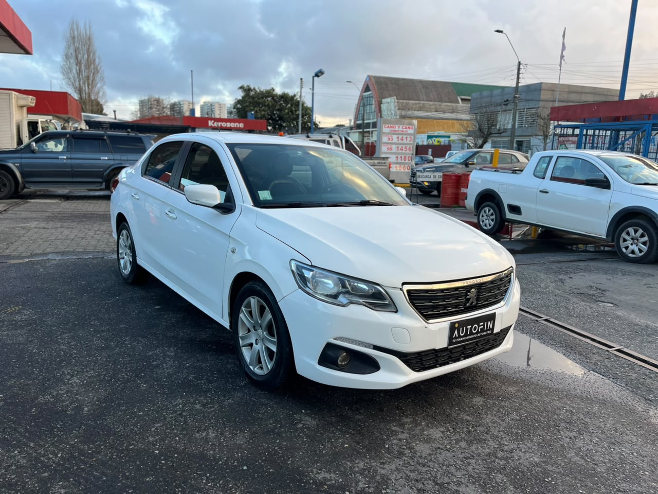 Peugeot 301 Hdi1.6 Allure — foto 30 de 40