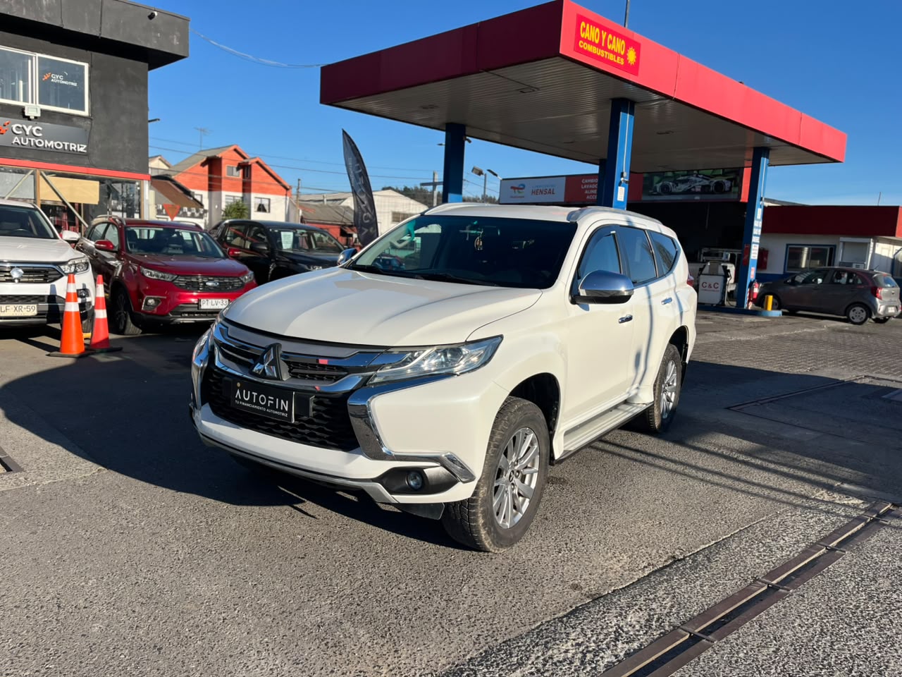 MITSUBISHI MONTERO SPORT 2.4 4X2 MT 2018