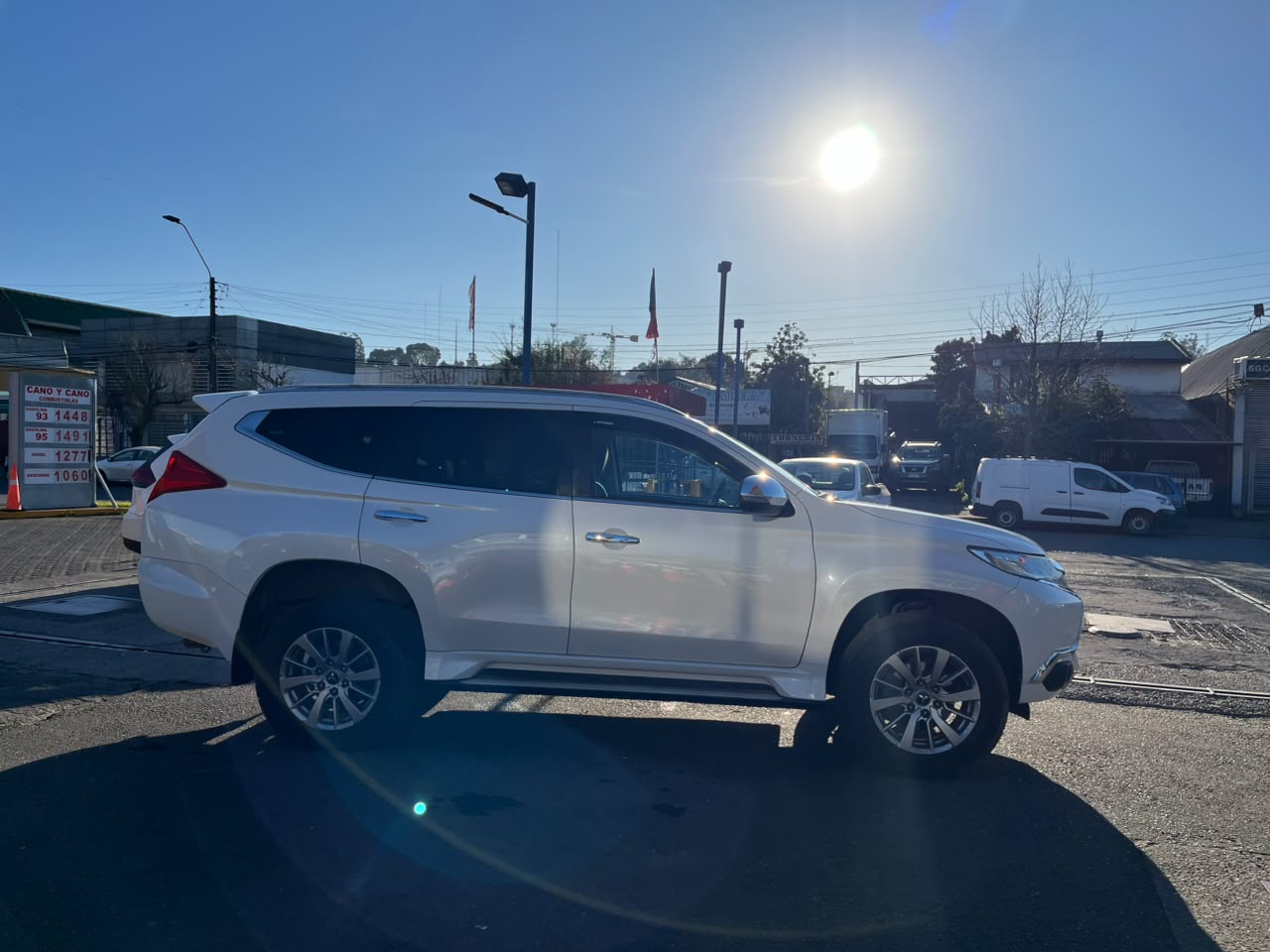 MITSUBISHI MONTERO SPORT 2.4 4X2 MT 2018