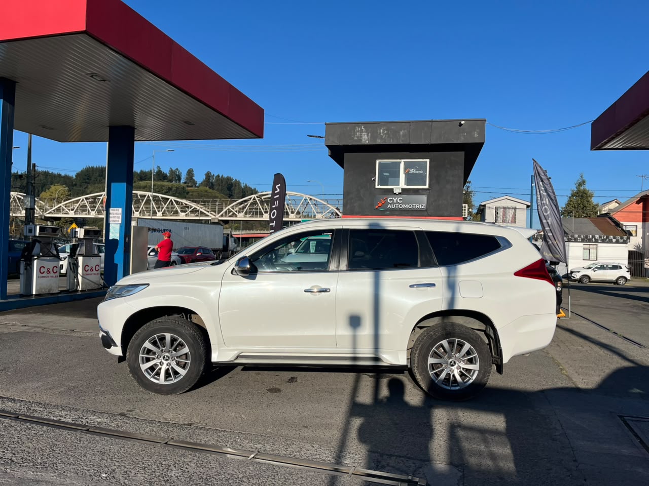 MITSUBISHI MONTERO SPORT 2.4 4X2 MT 2018