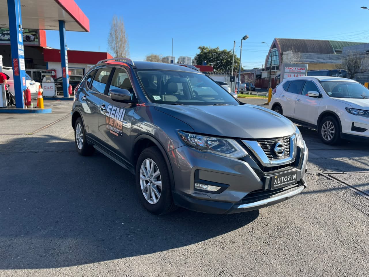 Nissan X-Trail 2.5 Aut Sense — foto 32 de 40