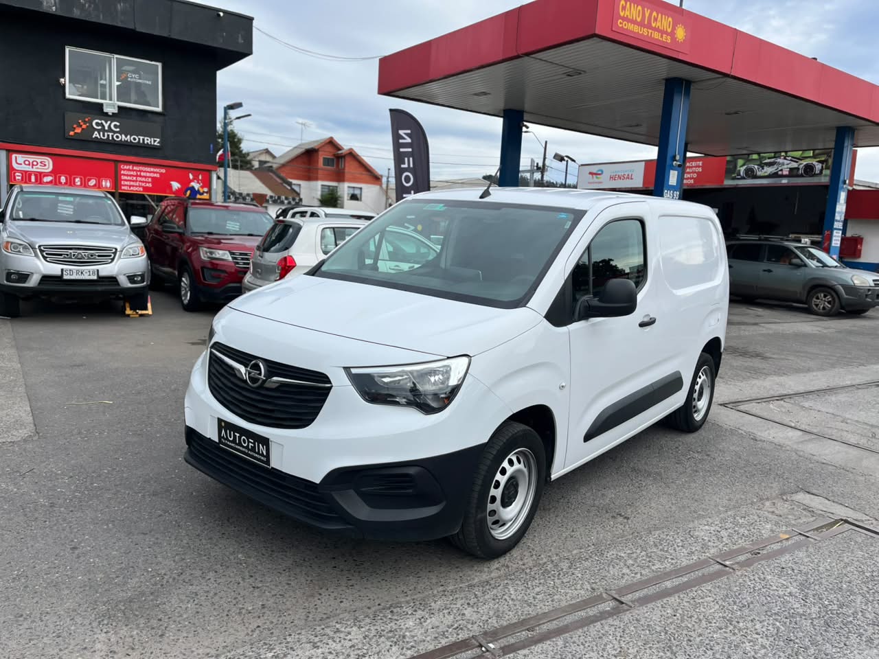 Opel Combo 1.5 Hdi Diesel L1 — foto 40 de 40