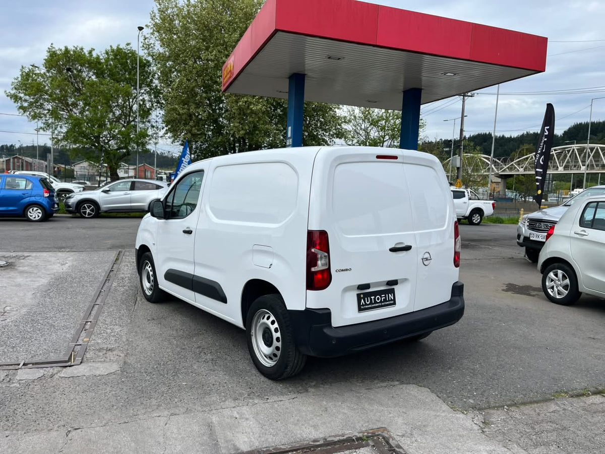 OPEL COMBO 1.5 HDI DIESEL L1 2024