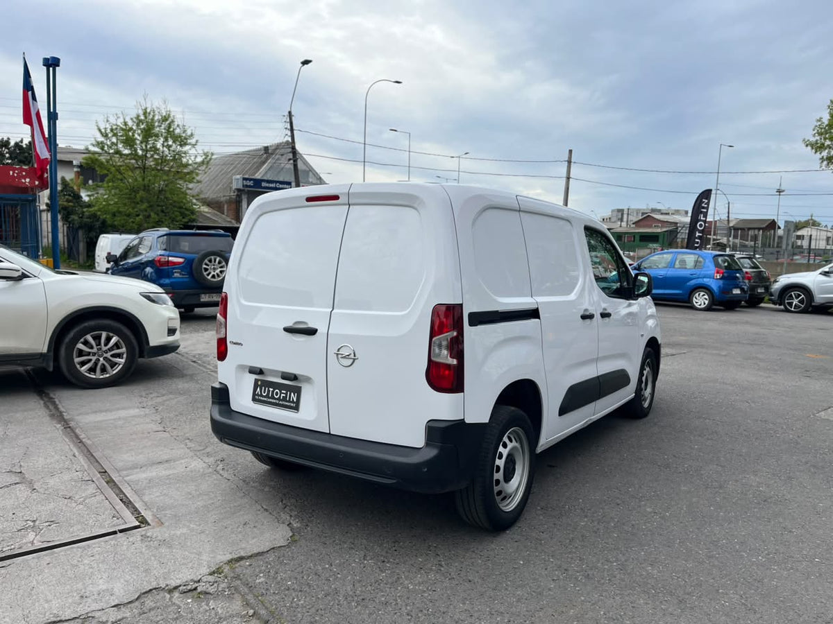 OPEL COMBO 1.5 HDI DIESEL L1 2024