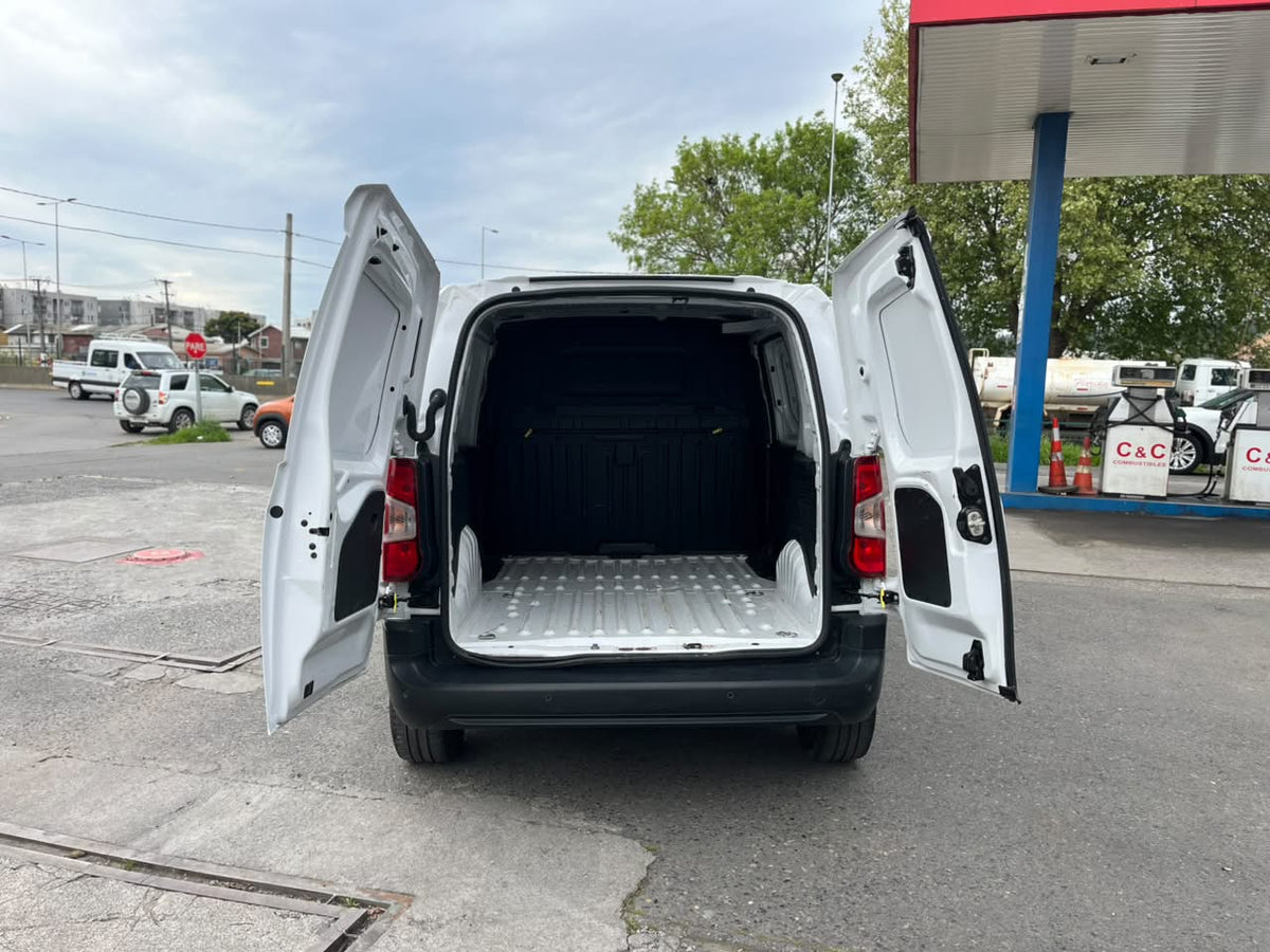 OPEL COMBO 1.5 HDI DIESEL L1 2024