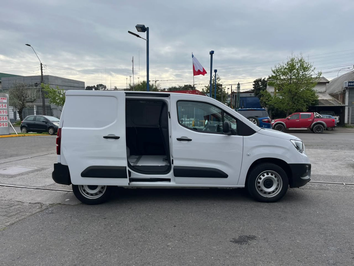 OPEL COMBO 1.6 TURBO DIESEL L1 2024