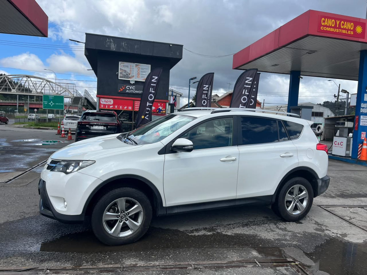 TOYOTA RAV 4 2.5 SUPER LUJO AT 2015