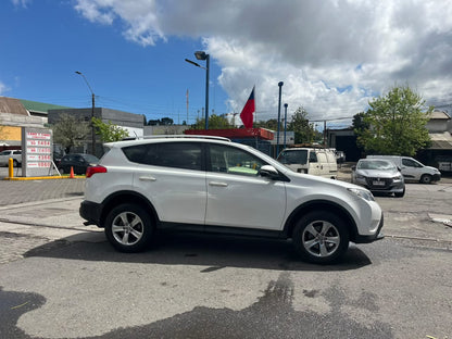 TOYOTA RAV 4 2.5 SUPER LUJO AT 2015