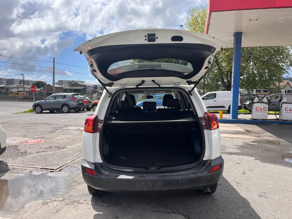 TOYOTA RAV 4 2.5 SUPER LUJO AT 2015