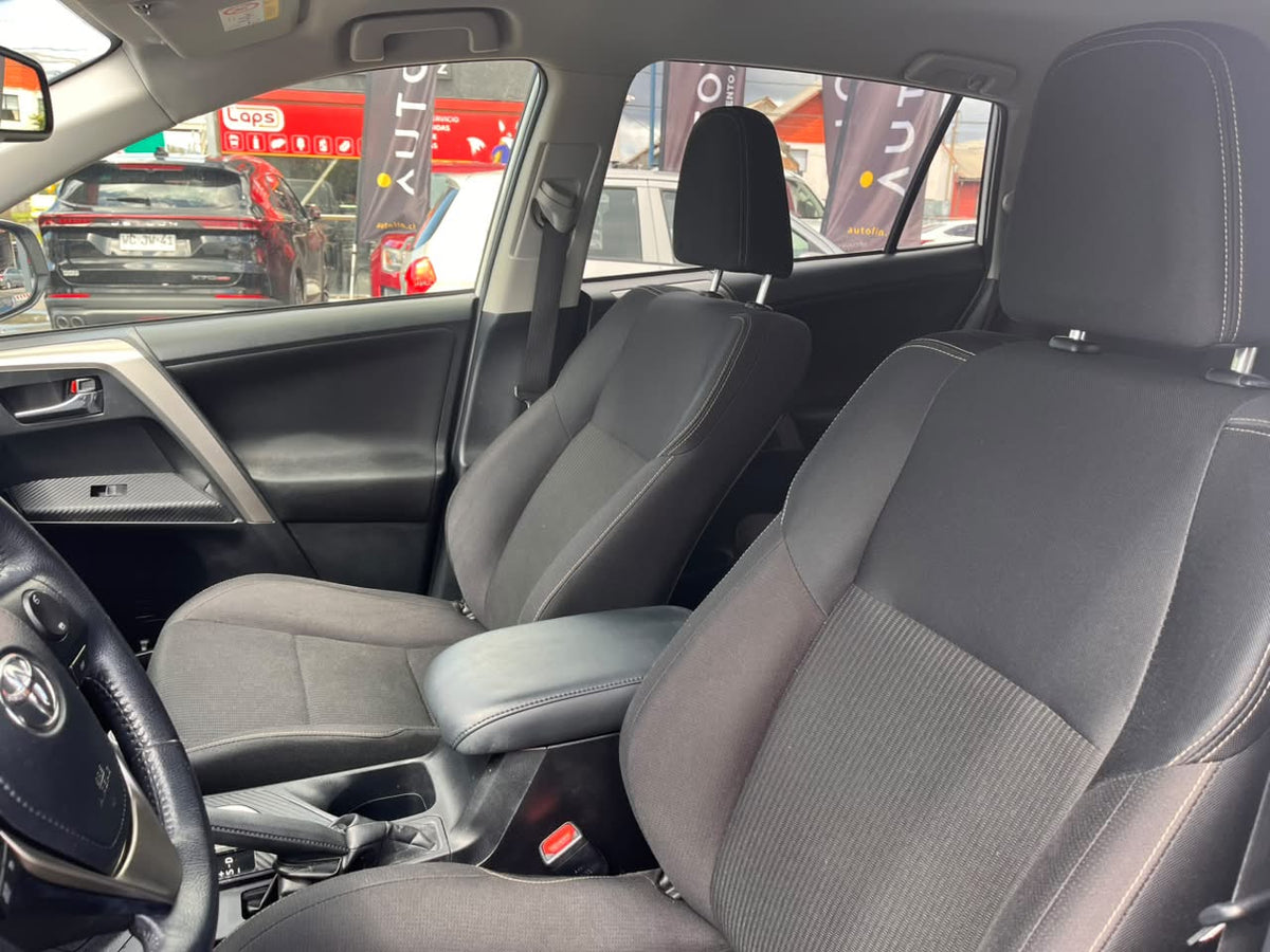 TOYOTA RAV 4 2.5 SUPER LUJO AT 2015