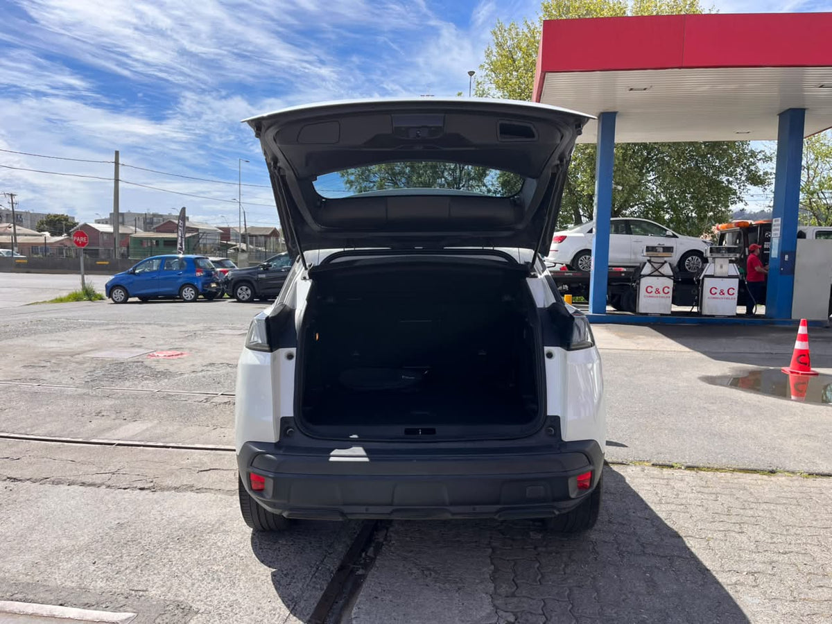 PEUGEOT 3008 1.2 ALLURE MT 2021